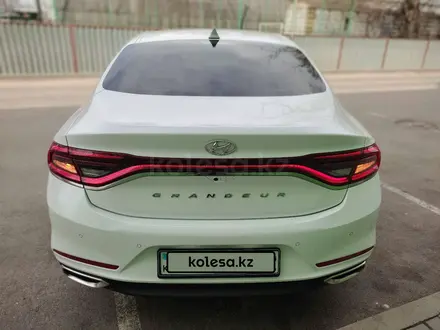 Hyundai Grandeur 2018 года за 11 350 000 тг. в Алматы – фото 11