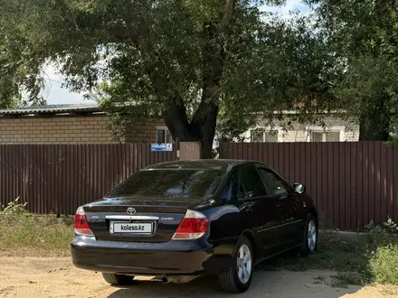 Toyota Camry 2004 года за 5 200 000 тг. в Семей – фото 5
