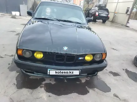 BMW 520 1993 года за 1 350 000 тг. в Есик – фото 4