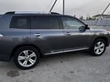 Toyota Highlander 2013 годаүшін10 500 000 тг. в Жанаозен – фото 3