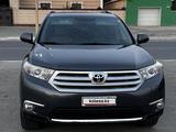 Toyota Highlander 2013 годаүшін10 500 000 тг. в Жанаозен – фото 2