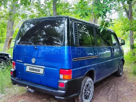 Volkswagen Multivan 1998 года за 6 799 999 тг. в Караганда – фото 17