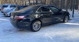 Toyota Camry 2011 года за 9 500 000 тг. в Щучинск – фото 2