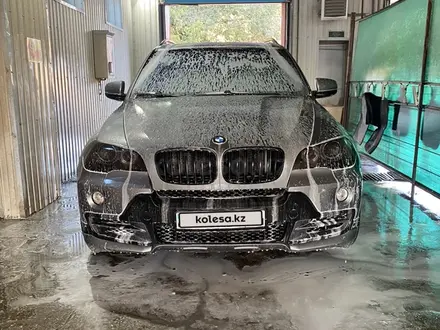 BMW X5 2007 года за 8 000 000 тг. в Актобе – фото 18