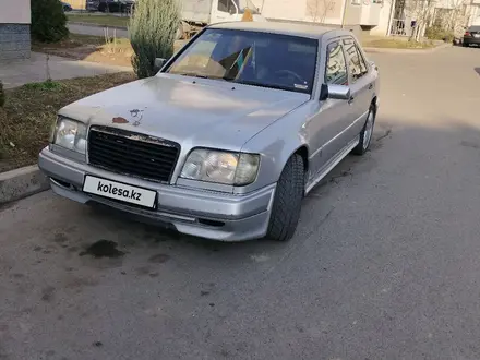 Mercedes-Benz E 320 1992 года за 1 800 000 тг. в Алматы – фото 10