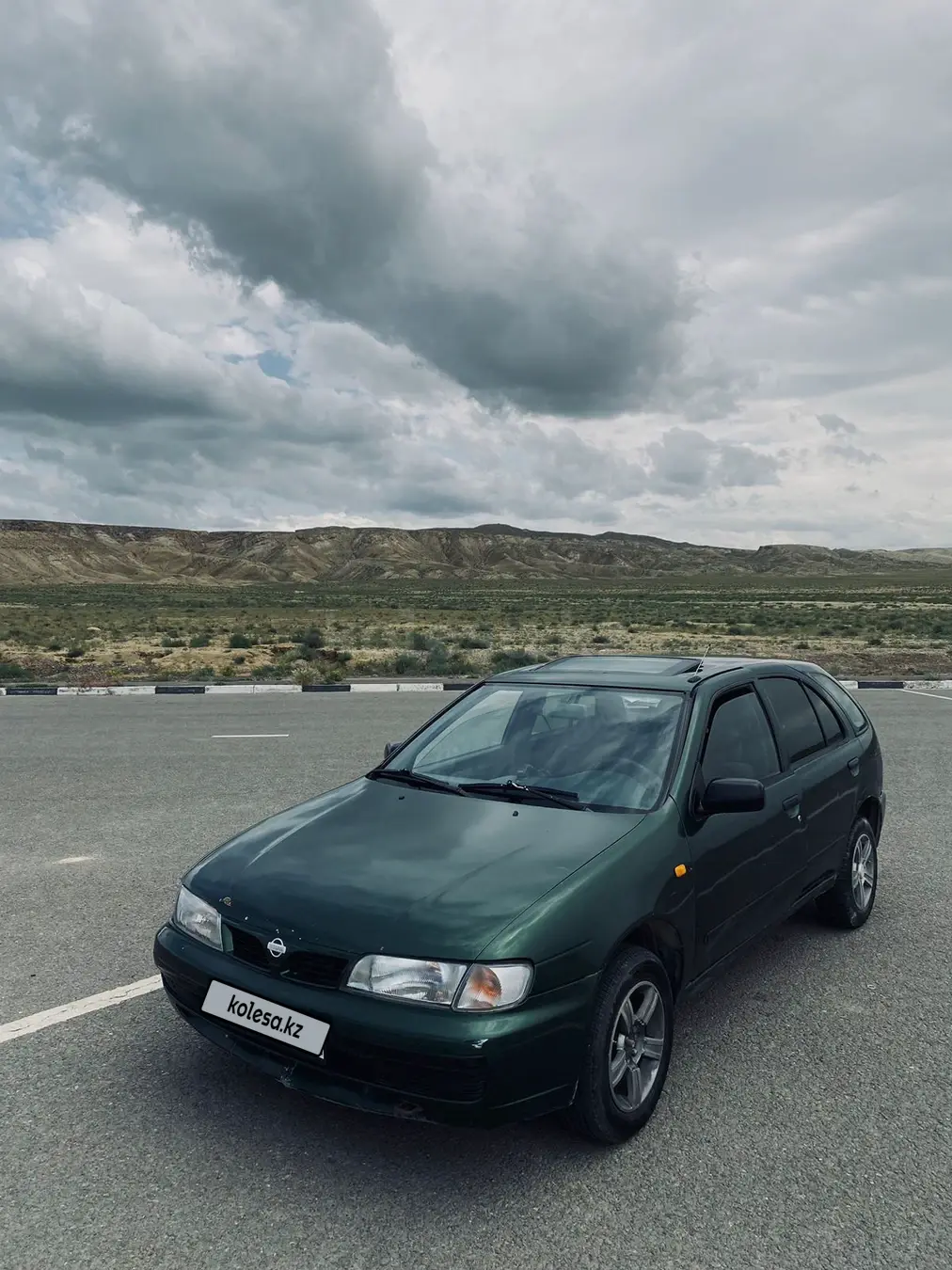Nissan Almera, 1995