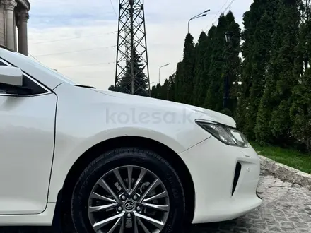 Toyota Camry 2016 года за 13 500 000 тг. в Алматы – фото 24