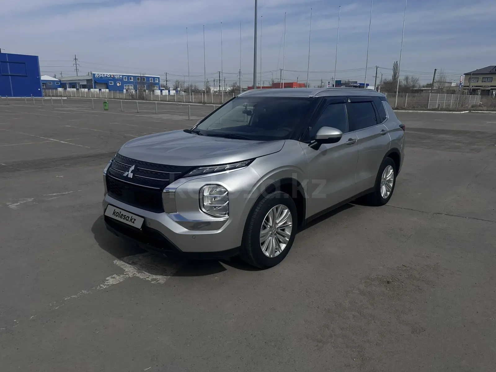 Mitsubishi Outlander, 2022
