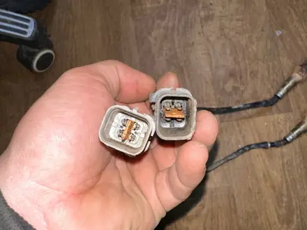 Лямбда зонд второй задний после катализатора 39210-2B310 за 8 200 тг. в Астана – фото 3