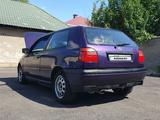 Volkswagen Golf 1993 года за 700 000 тг. в Алматы