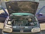 Volkswagen Golf 1993 года за 700 000 тг. в Алматы – фото 5