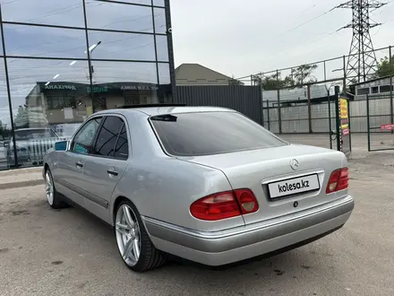 Mercedes-Benz E 280 1996 года за 4 000 000 тг. в Алматы – фото 11