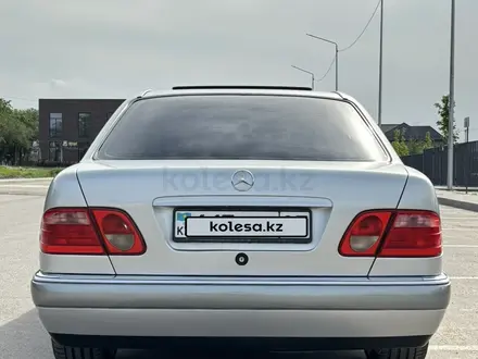 Mercedes-Benz E 280 1996 года за 4 000 000 тг. в Алматы – фото 36