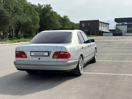 Mercedes-Benz E 280 1996 года за 4 000 000 тг. в Алматы – фото 49