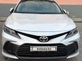 Toyota Camry 2023 года за 17 500 000 тг. в Актау