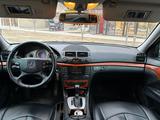 Mercedes-Benz E 320 2007 годаfor5 300 000 тг. в Жанаозен – фото 2