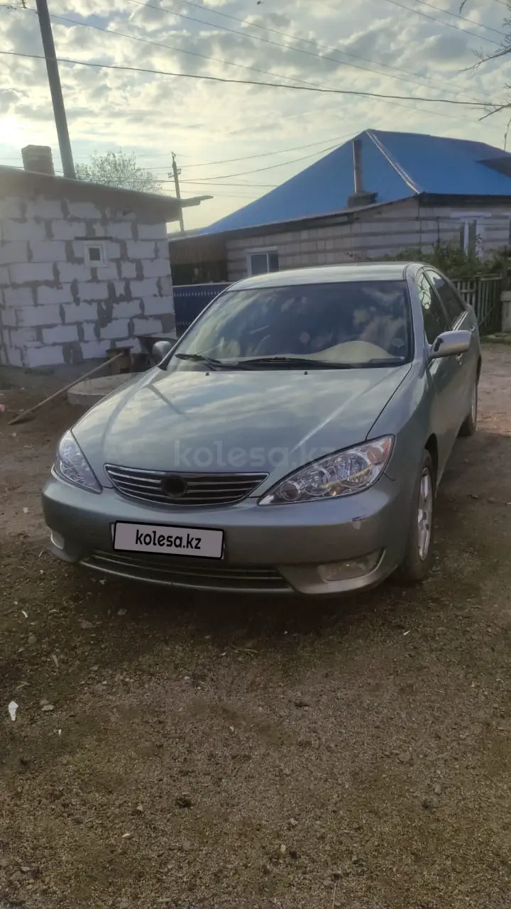 Toyota Camry, 2004
