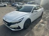 Hyundai Elantra 2021 года за 9 900 000 тг. в Алматы – фото 2