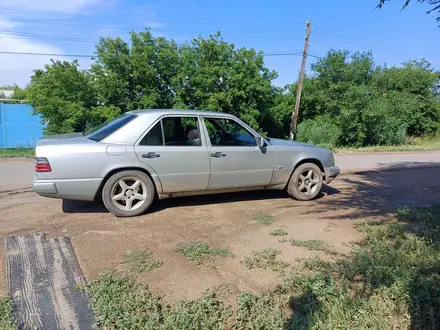 Mercedes-Benz E 200 1993 года за 1 400 000 тг. в Павлодар – фото 11