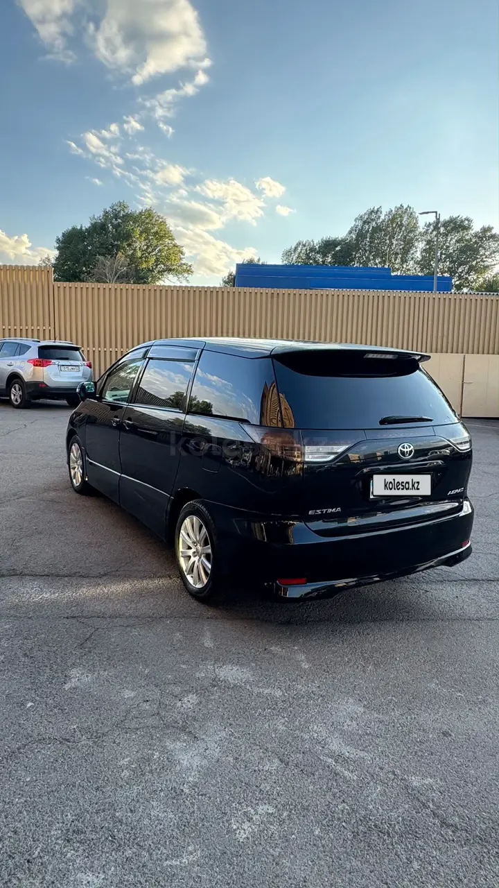 Toyota Estima, 2008