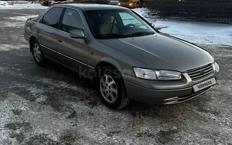 Toyota Camry 1998 годаүшін2 800 000 тг. в Астана