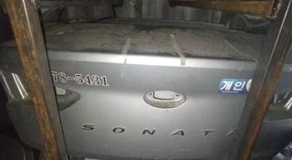 Hyundai sonata крышка багажник за 446 тг. в Алматы