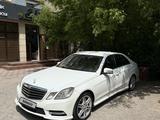 Mercedes-Benz E 200 2013 года за 9 400 000 тг. в Шымкент