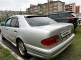 Mercedes-Benz E 200 1996 годаүшін2 600 000 тг. в Петропавловск – фото 4