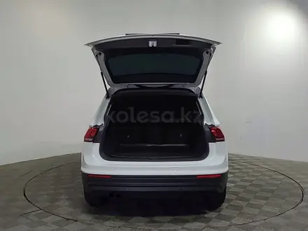 Volkswagen Tiguan 2019 года за 10 390 000 тг. в Алматы – фото 9