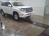 Toyota Land Cruiser Prado 2010 года за 12 000 000 тг. в Атырау – фото 2