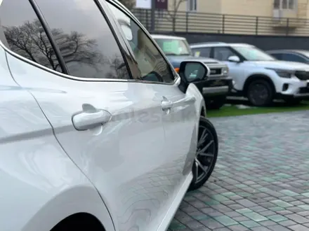 Toyota Camry 2021 года за 16 800 000 тг. в Тараз – фото 6