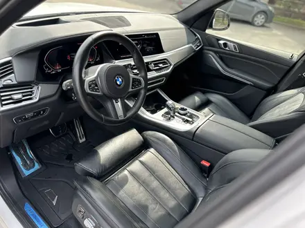 BMW X5 2021 года за 36 000 000 тг. в Алматы – фото 12