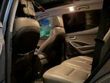 Hyundai Santa Fe 2017 года за 7 000 000 тг. в Актау – фото 4