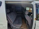 Toyota Alphard 2004 года за 7 500 000 тг. в Шымкент – фото 5