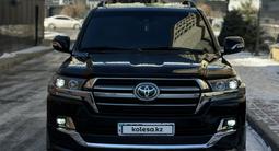 Toyota Land Cruiser 2019 годаfor37 000 000 тг. в Шымкент