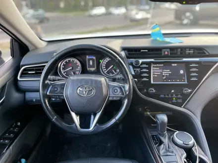 Toyota Camry 2018 года за 12 500 000 тг. в Астана – фото 12