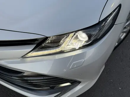 Toyota Camry 2018 года за 12 500 000 тг. в Астана – фото 3