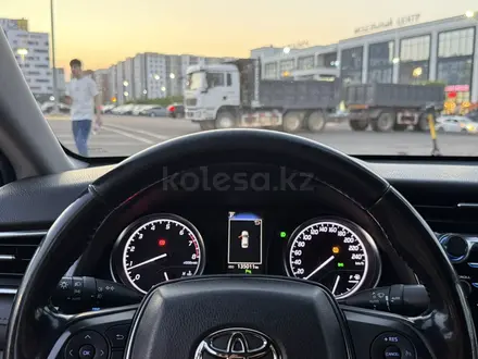 Toyota Camry 2018 года за 12 500 000 тг. в Астана – фото 5