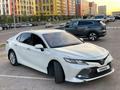 Toyota Camry 2018 годаүшін12 500 000 тг. в Астана – фото 7