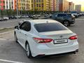 Toyota Camry 2018 годаүшін12 500 000 тг. в Астана – фото 8
