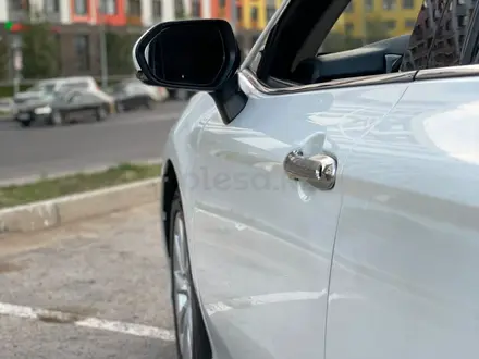 Toyota Camry 2018 года за 12 500 000 тг. в Астана – фото 9