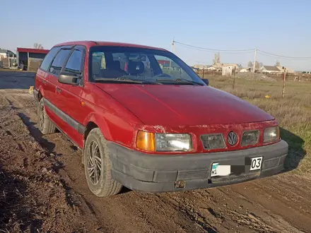 Volkswagen Passat 1992 года за 1 200 000 тг. в Астана – фото 2