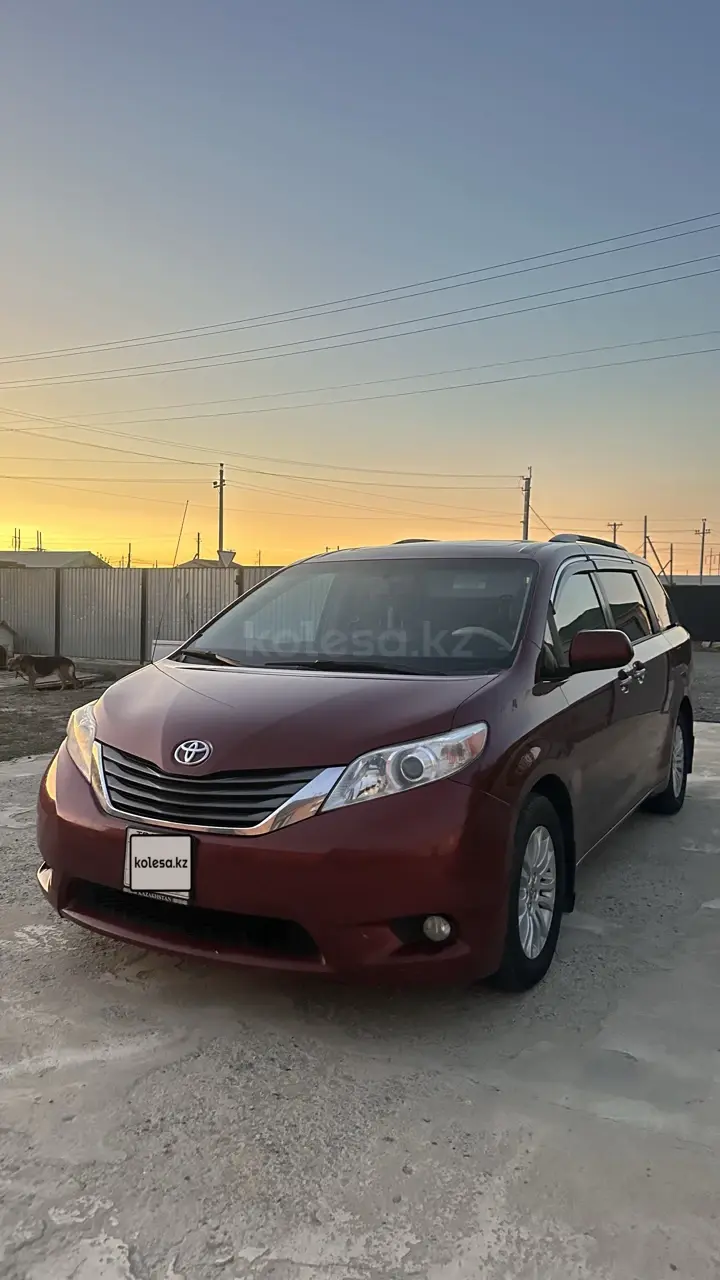 Toyota Sienna, 2014