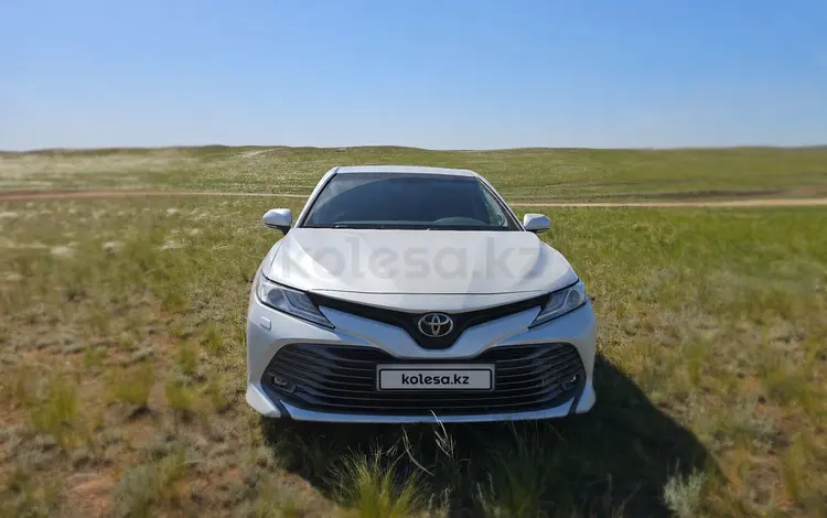 Toyota Camry 2019 годаүшін13 700 000 тг. в Актобе