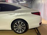 Lexus ES 250 2021 года за 22 500 000 тг. в Астана