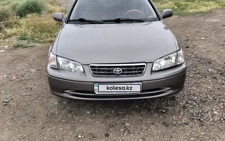 Toyota Camry 2000 года за 2 300 000 тг. в Тараз