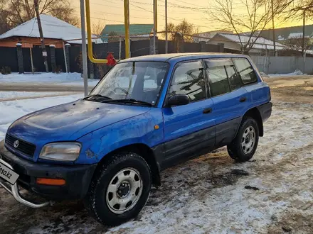 Toyota RAV4 1995 года за 2 600 000 тг. в Алматы – фото 4