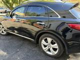 Infiniti FX35 2008 года за 7 600 000 тг. в Астана – фото 2