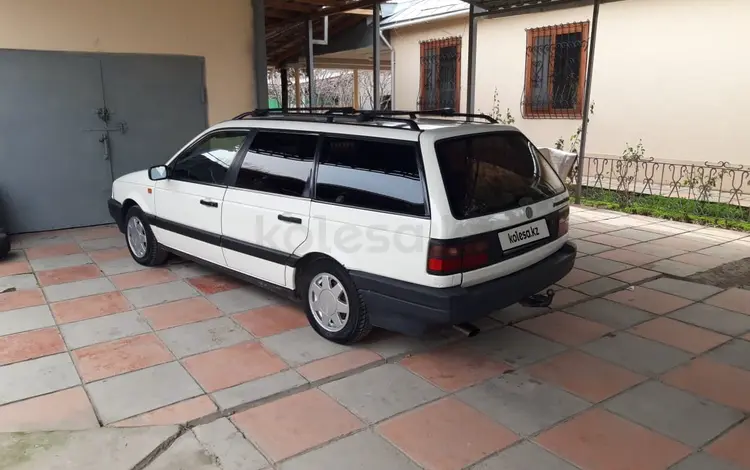 Volkswagen Passat 1993 годаfor1 600 000 тг. в Шымкент