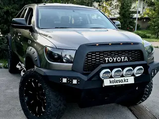 Toyota Tundra, 2010